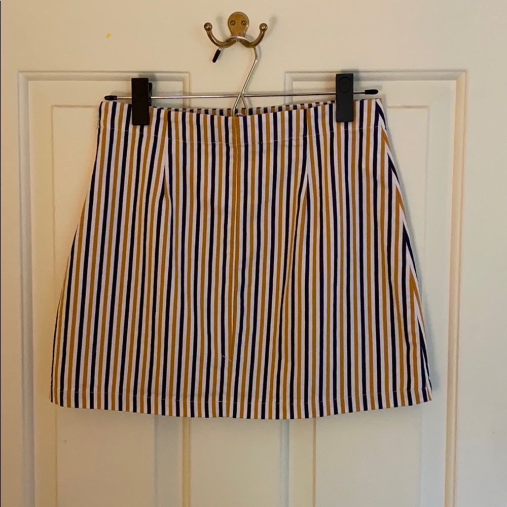 Mini Skirt - Picture 2 of 4